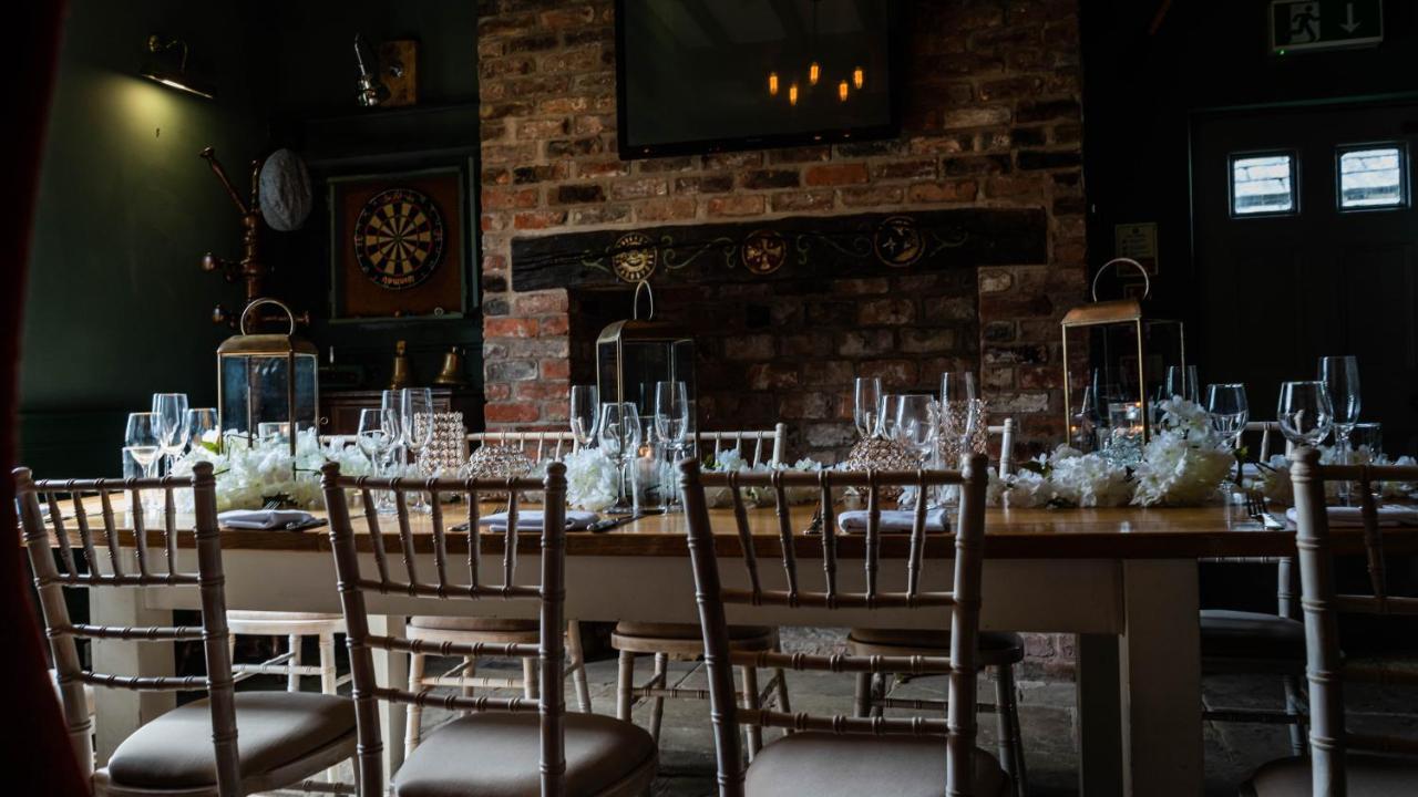 The Vicarage Freehouse & 4*