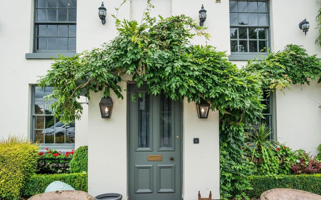 The Vicarage Freehouse & Hotel Holmes Chapel