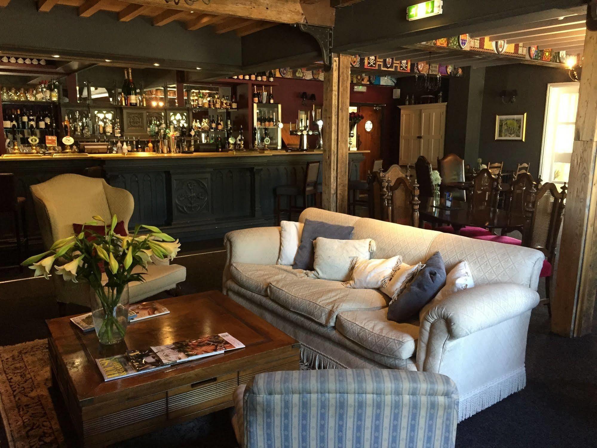 The Vicarage Freehouse & 4*