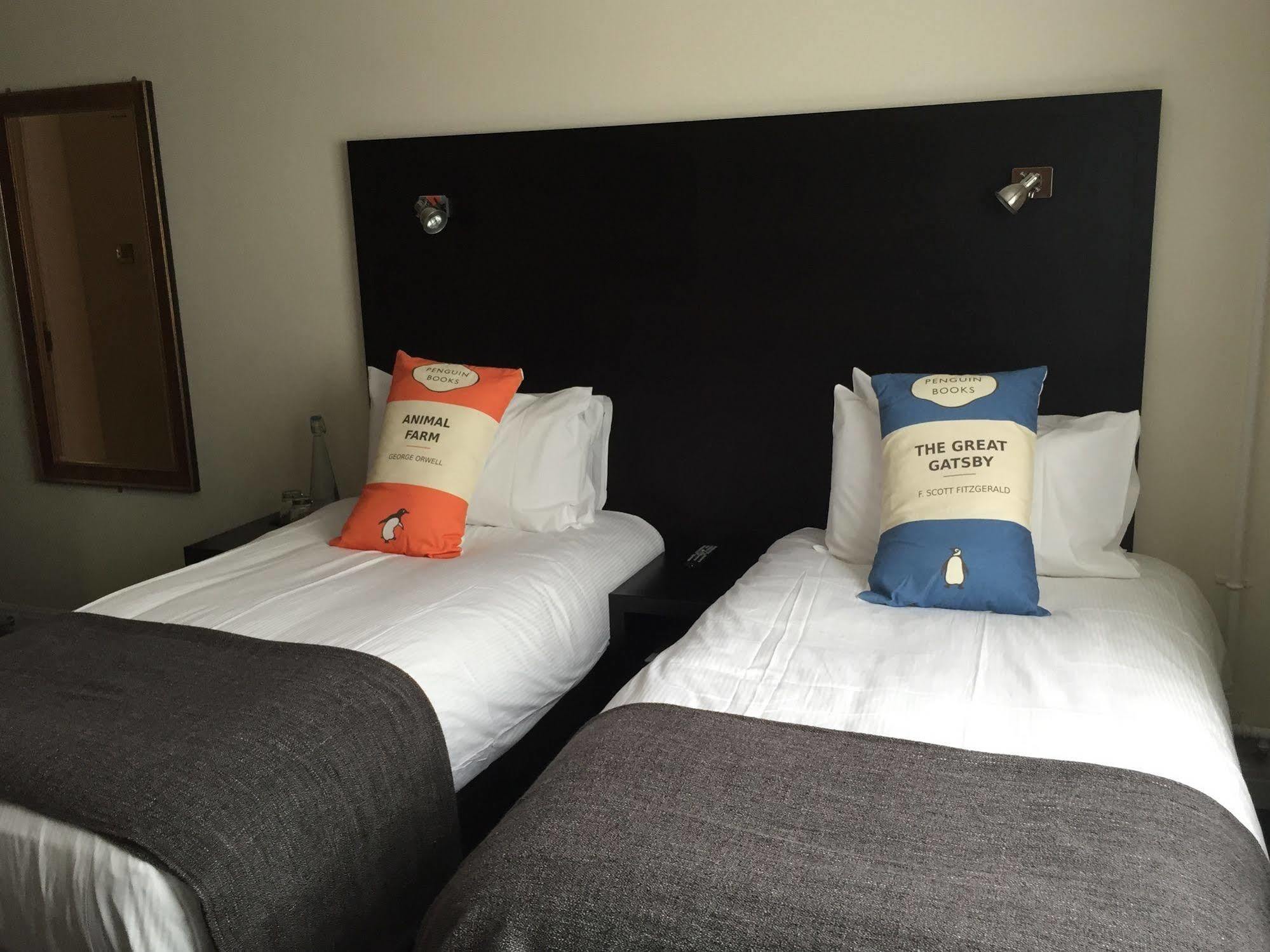 The Vicarage Freehouse & Holmes Chapel